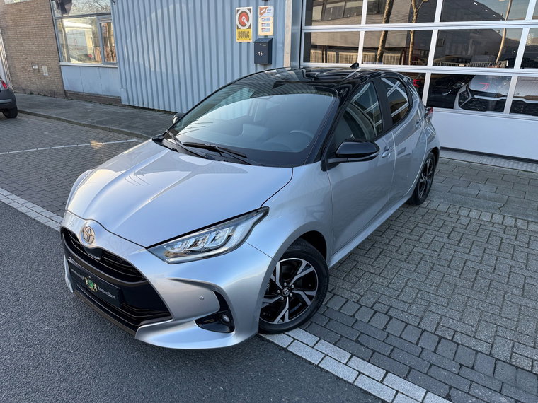 Vehicle Image 6