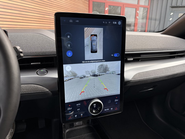 Vehicle Image 35
