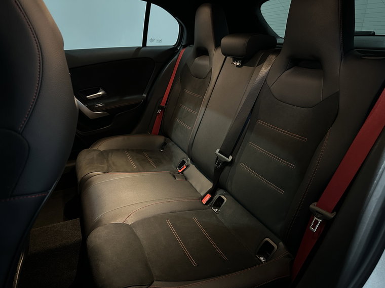 Vehicle Image 36