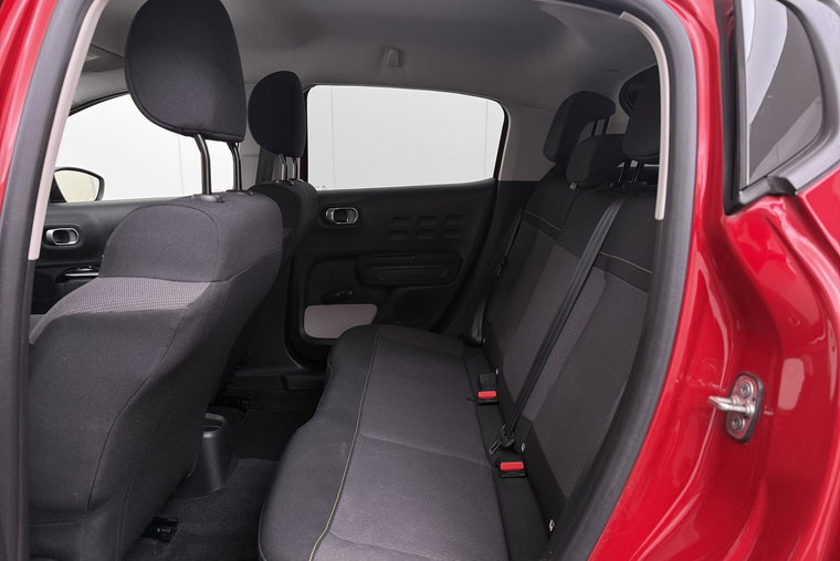 Vehicle Image 12