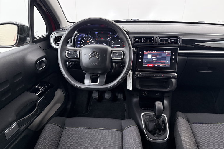 Vehicle Image 8