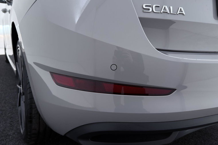 Vehicle Image 37