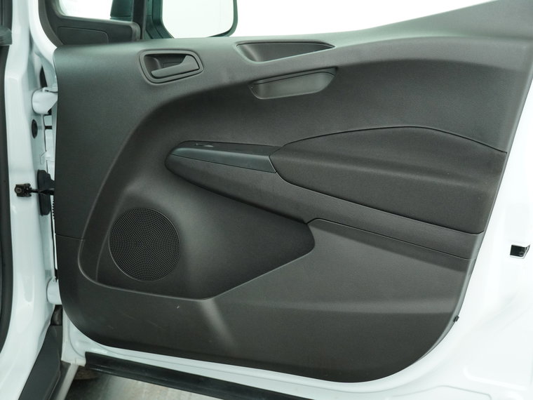 Vehicle Image 38