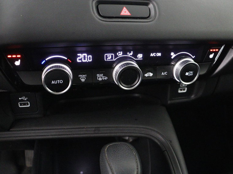Vehicle Image 26