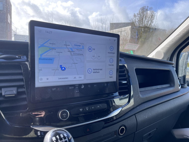 Vehicle Image 8