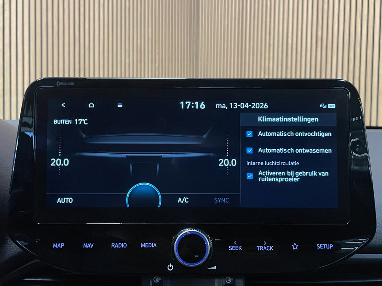 Vehicle Image 37