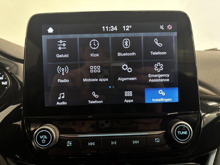 Vehicle Image 18