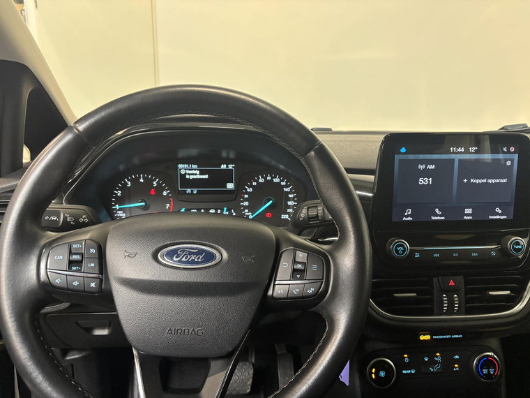 Vehicle Image 11