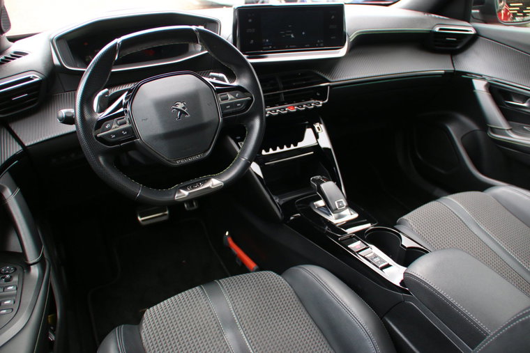 Vehicle Image 10