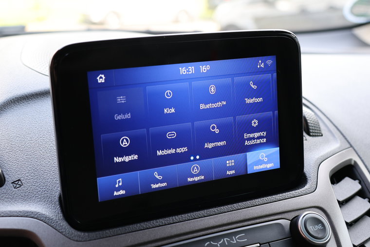 Vehicle Image 15