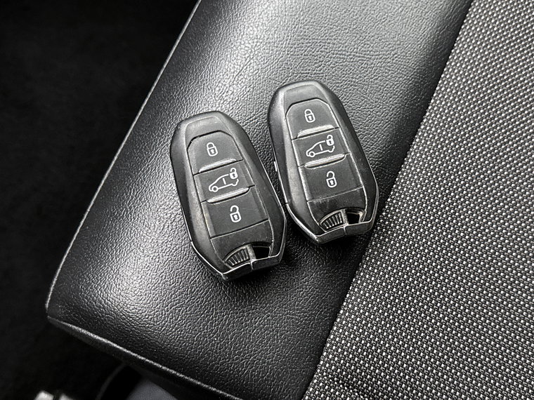 Vehicle Image 34