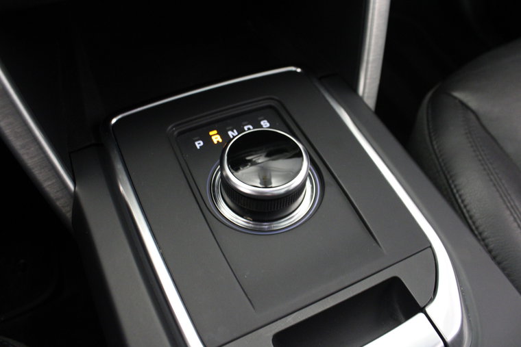 Vehicle Image 19