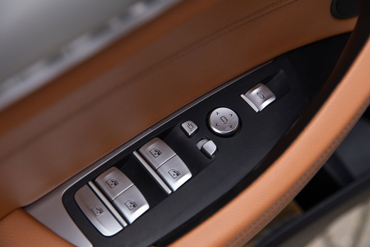 Vehicle Image 30