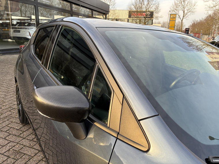 Vehicle Image 38