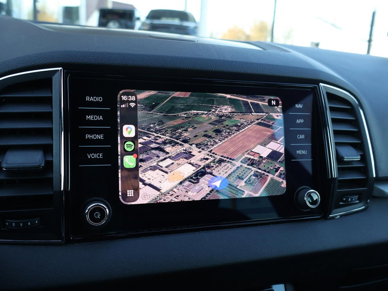 Vehicle Image 13