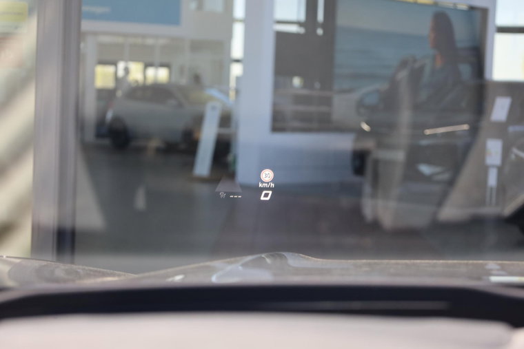 Vehicle Image 17