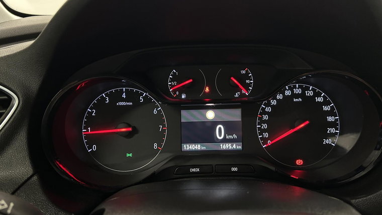 Vehicle Image 33