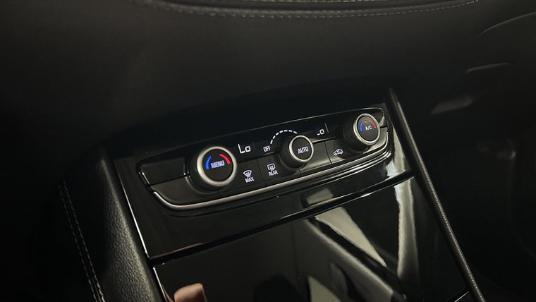 Vehicle Image 45