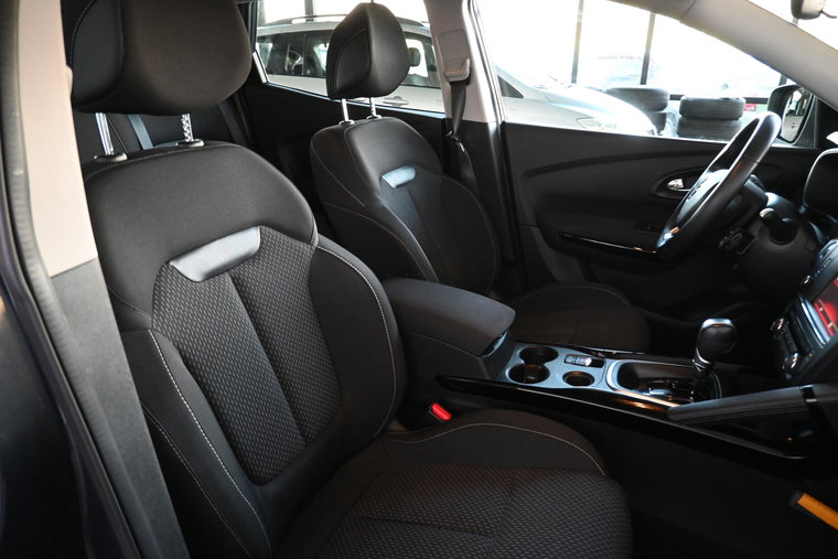 Vehicle Image 21
