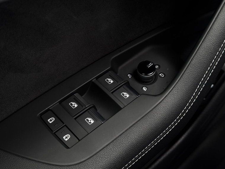 Vehicle Image 51