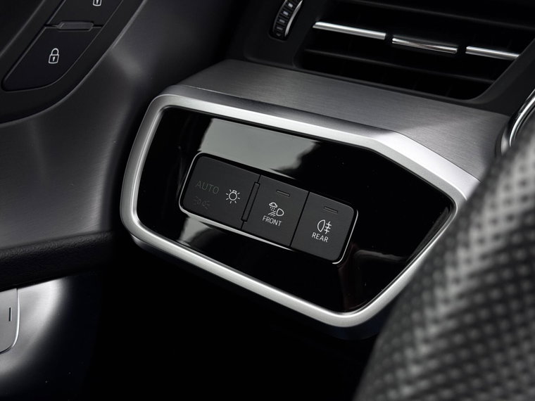Vehicle Image 53