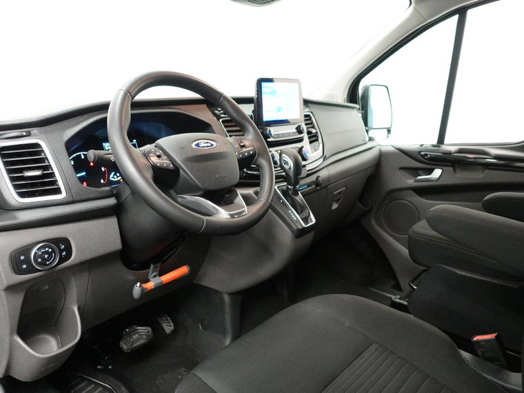 Vehicle Image 13