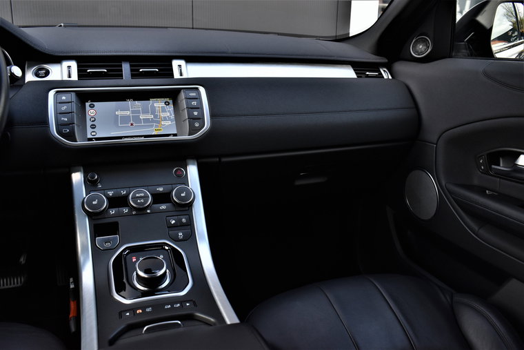 Vehicle Image 16