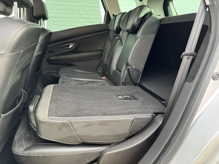 Vehicle Image 40