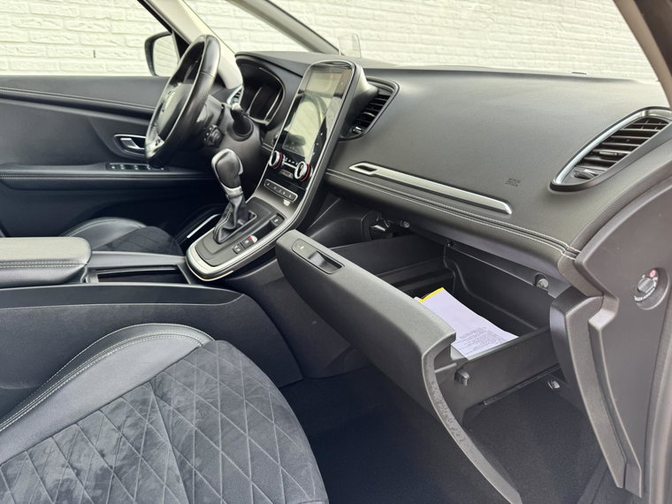Vehicle Image 45