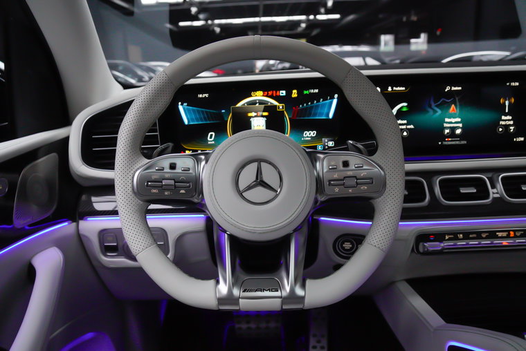 Vehicle Image 30