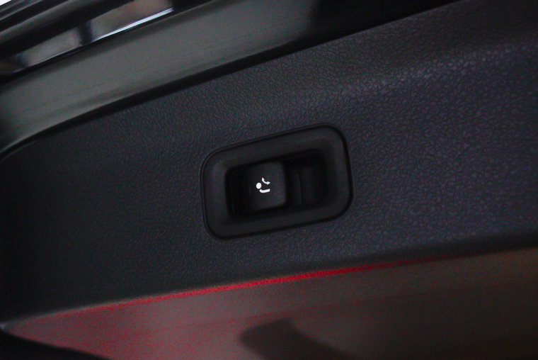 Vehicle Image 60