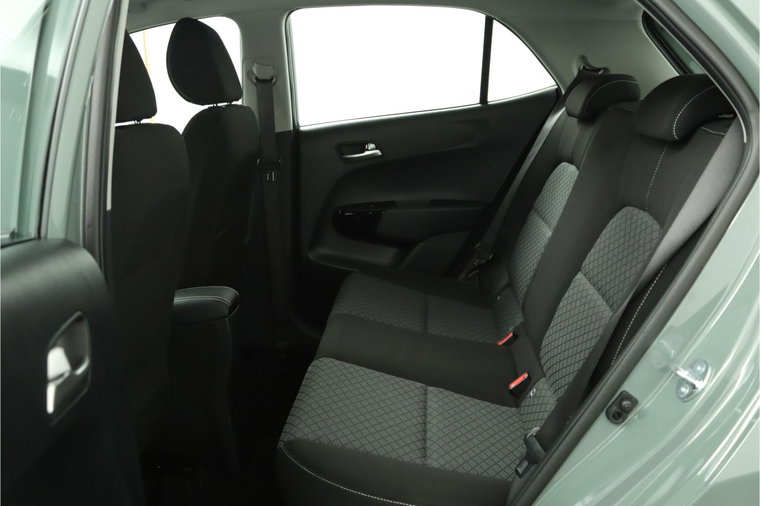 Vehicle Image 30