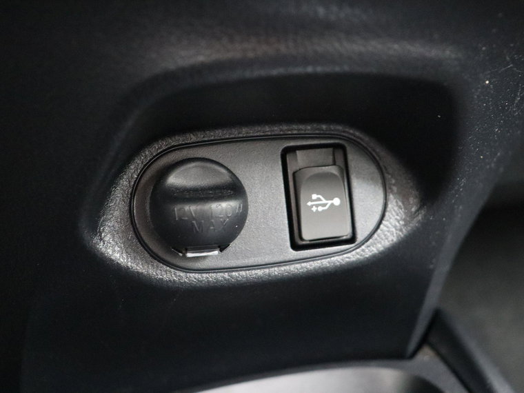 Vehicle Image 28