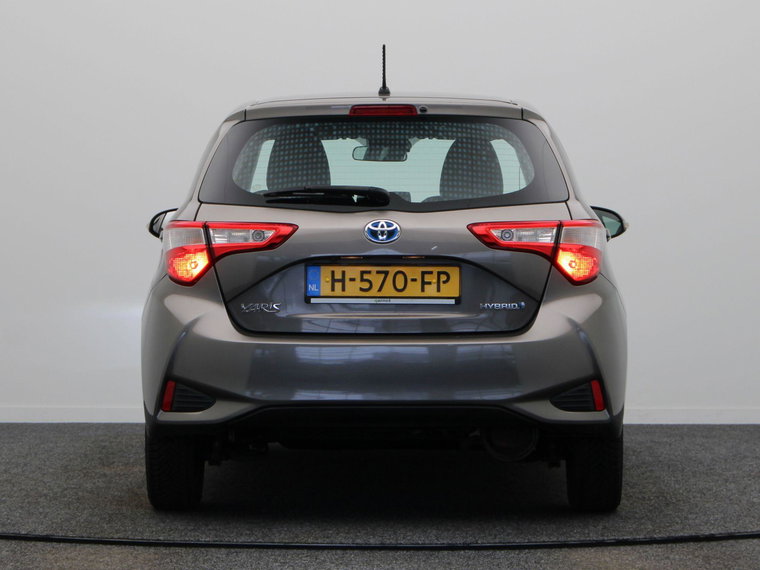 Vehicle Image 7