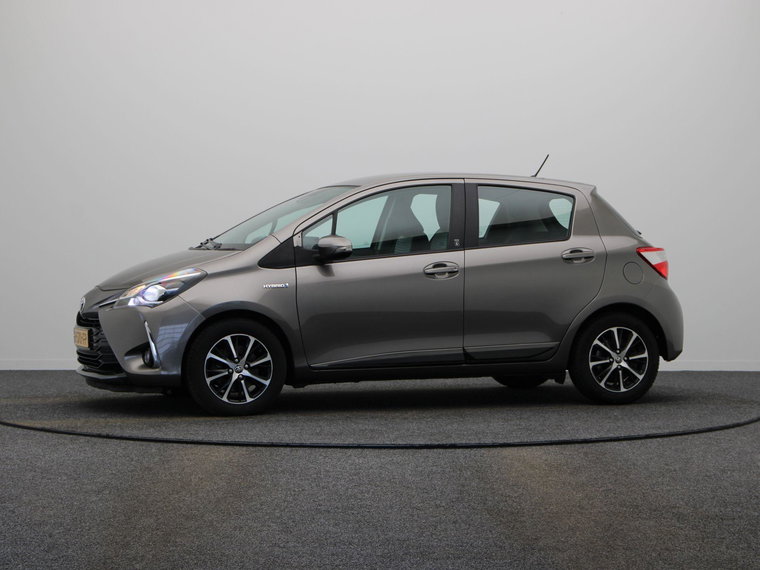 Vehicle Image 11