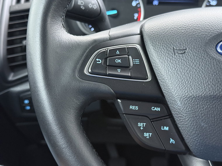 Vehicle Image 24