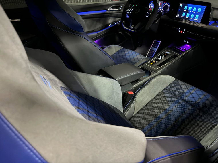 Vehicle Image 37