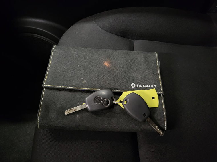 Vehicle Image 15