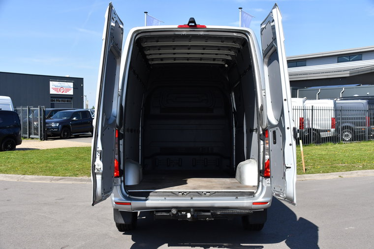 Vehicle Image 33