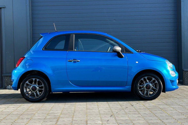 Vehicle Image 32