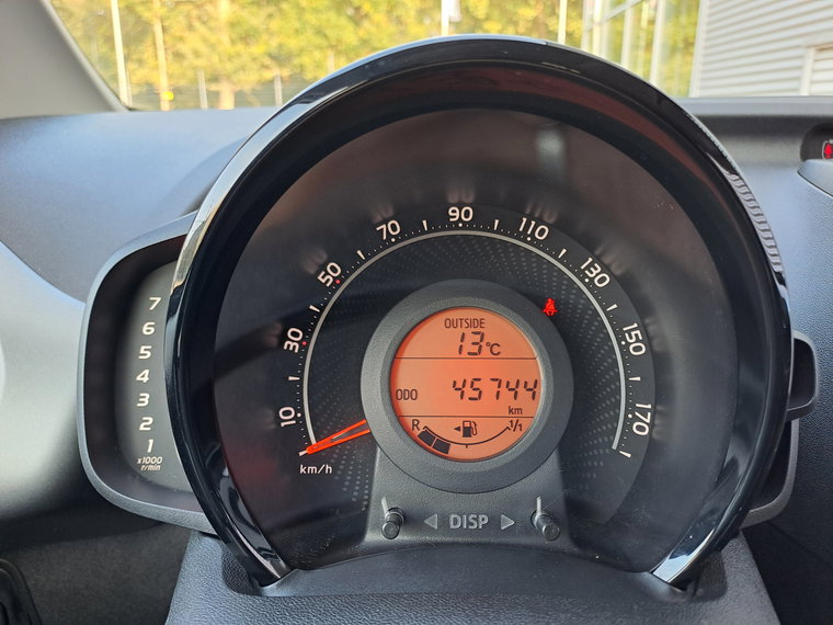 Vehicle Image 24