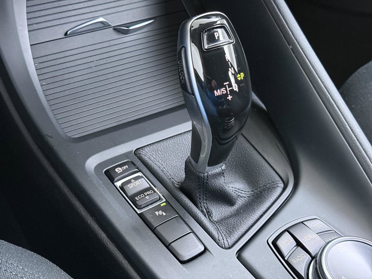 Vehicle Image 43