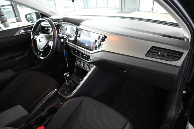 Vehicle Image 18