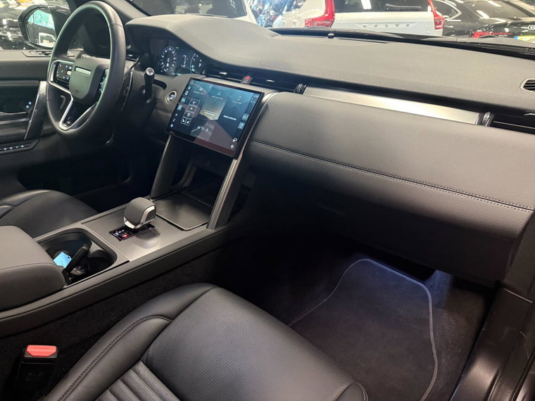 Vehicle Image 22