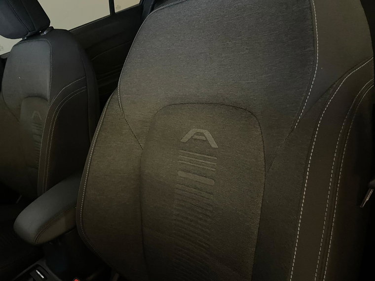 Vehicle Image 22