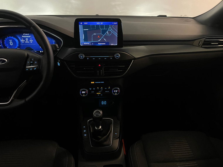 Vehicle Image 32
