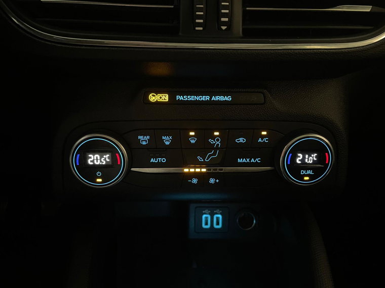 Vehicle Image 38