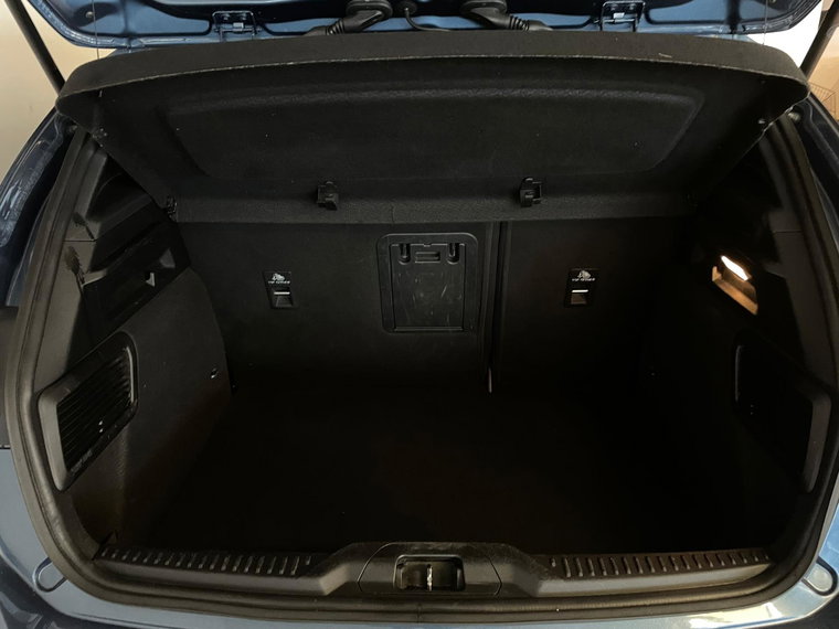 Vehicle Image 46
