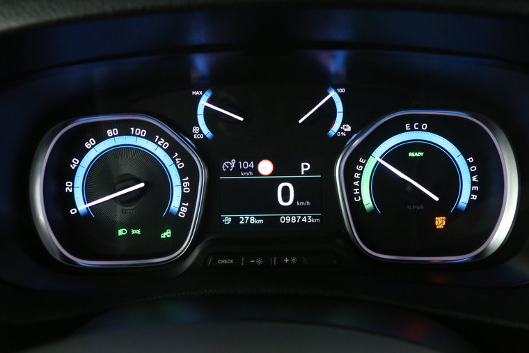 Vehicle Image 13