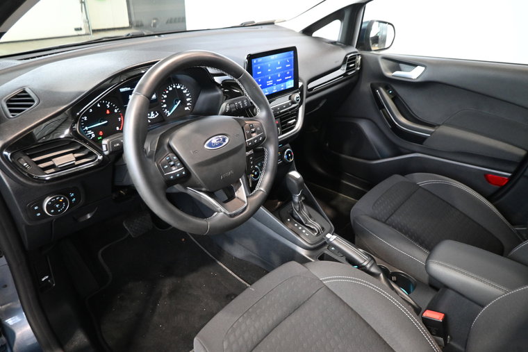 Vehicle Image 21